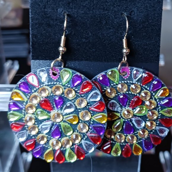Handcrafted earrings rainbow burst - Picture 1 of 2